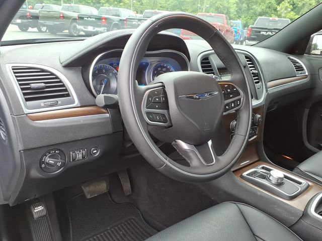 Used 2018 Chrysler 300 C w/ Sun, Sound & Nav Package RWD image 14