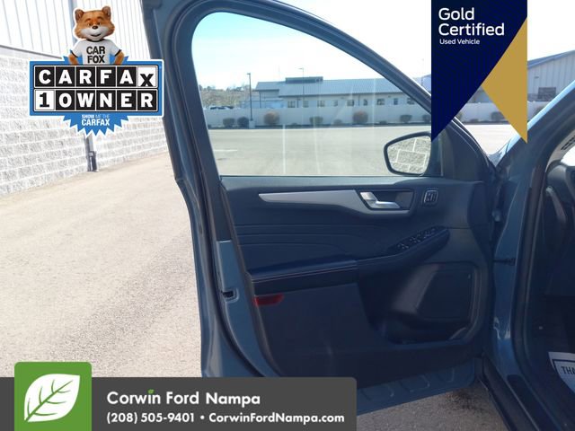Certified 2025 Ford Escape Platinum image 12