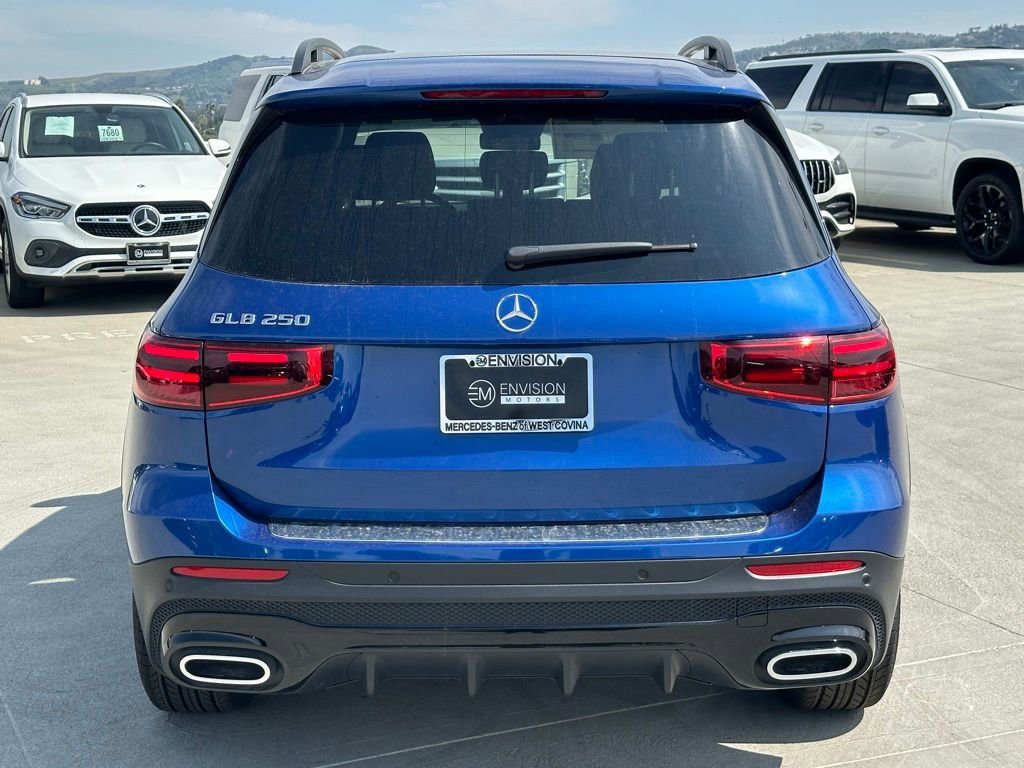 Used 2024 Mercedes-Benz GLB 250 image 10