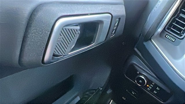 New 2025 Ford Bronco Outer Banks w/ Sasquatch Package image 29