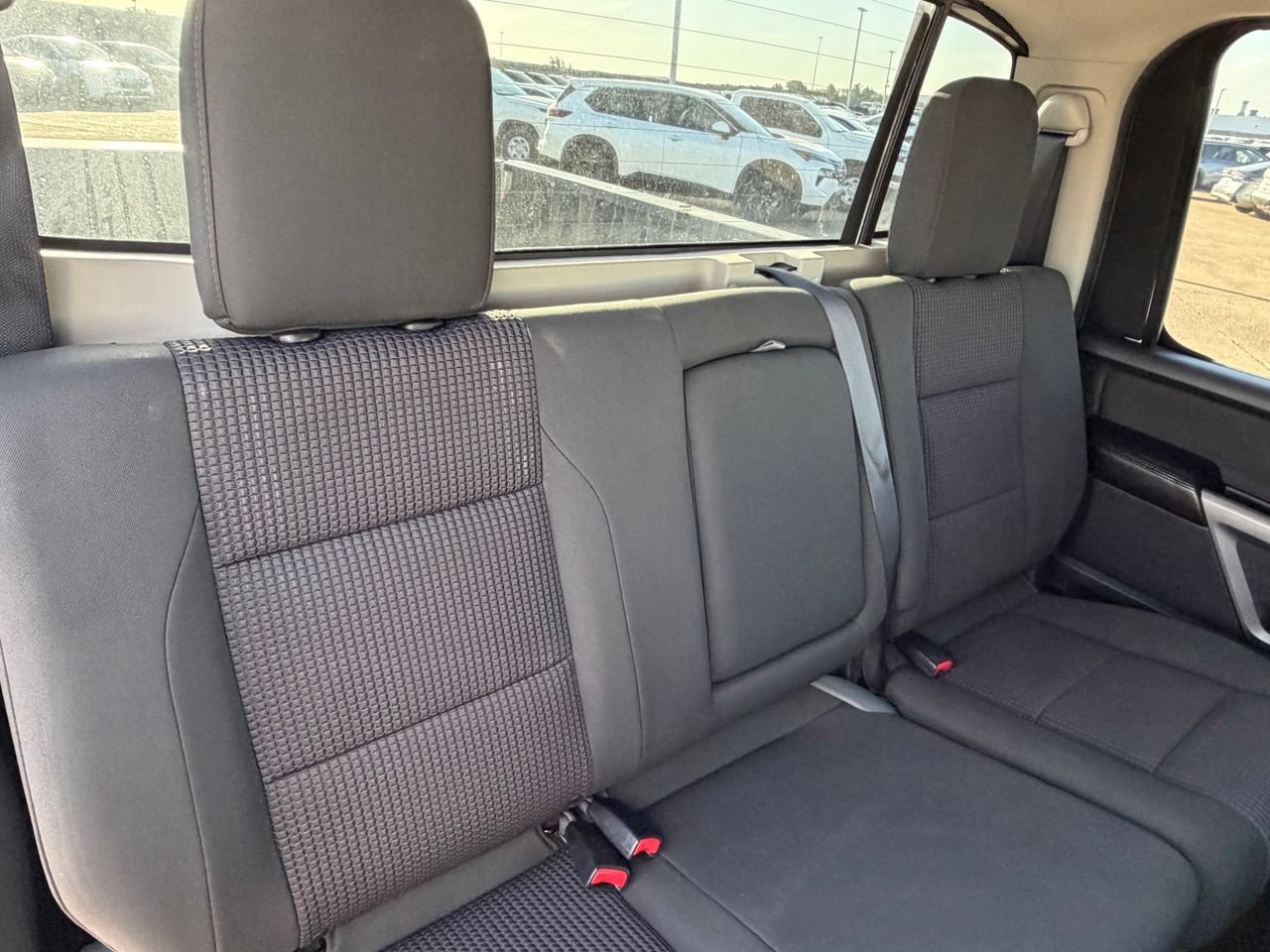 Used 2015 Nissan Titan SV w/ SV Value Truck Package RWD image 31