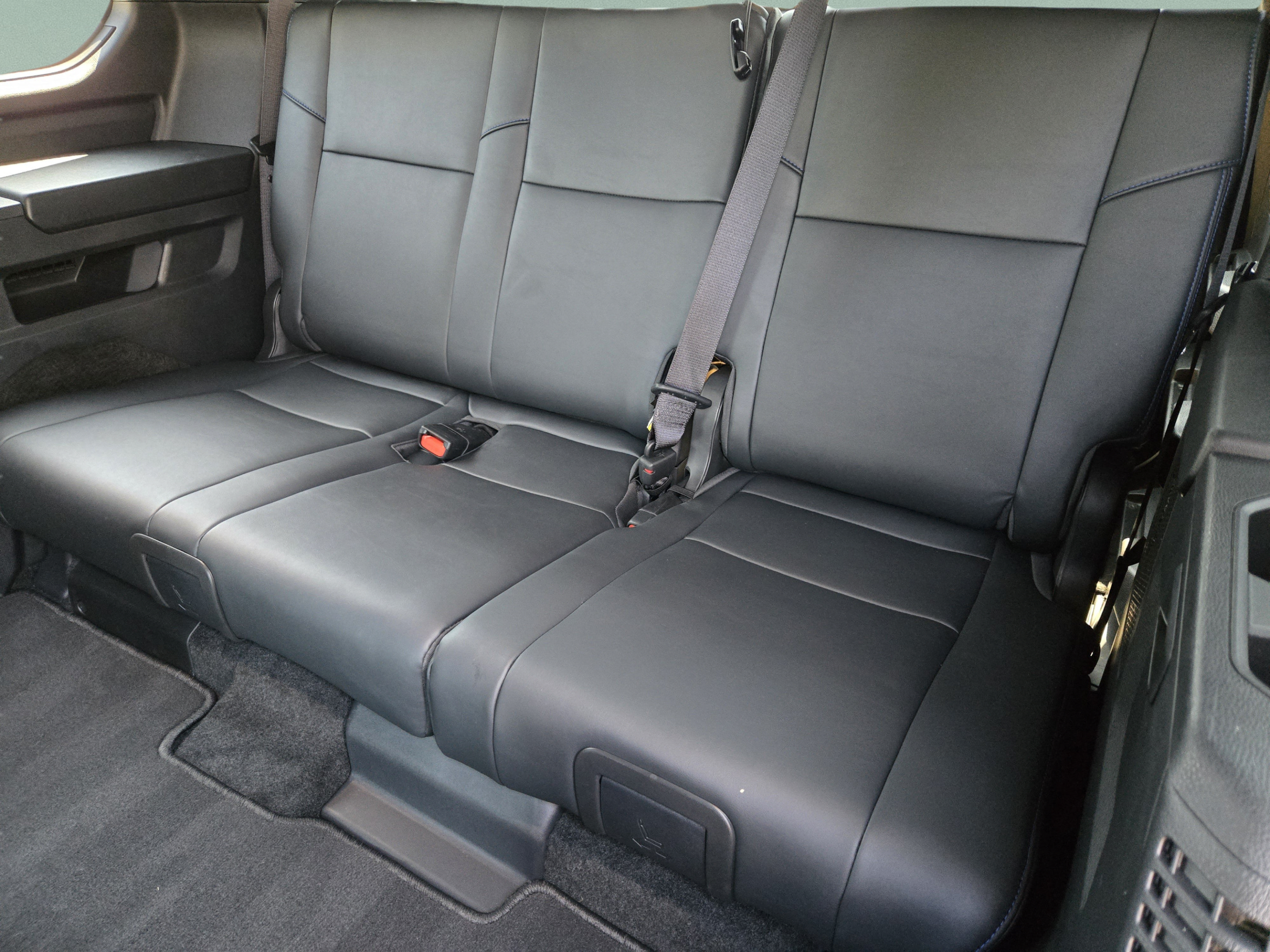 Used 2025 Toyota Sequoia Platinum AWD/4WD image 30