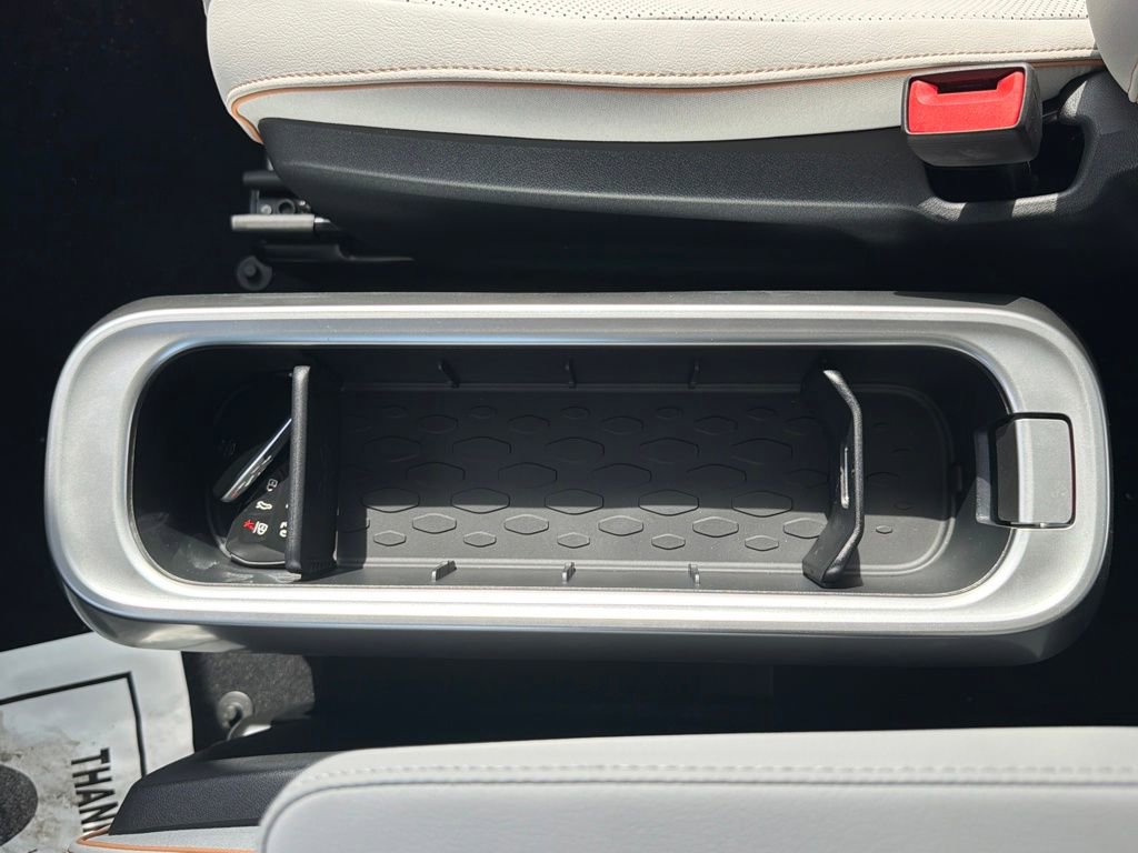 New 2025 Volkswagen ID. Buzz Pro S Plus image 26