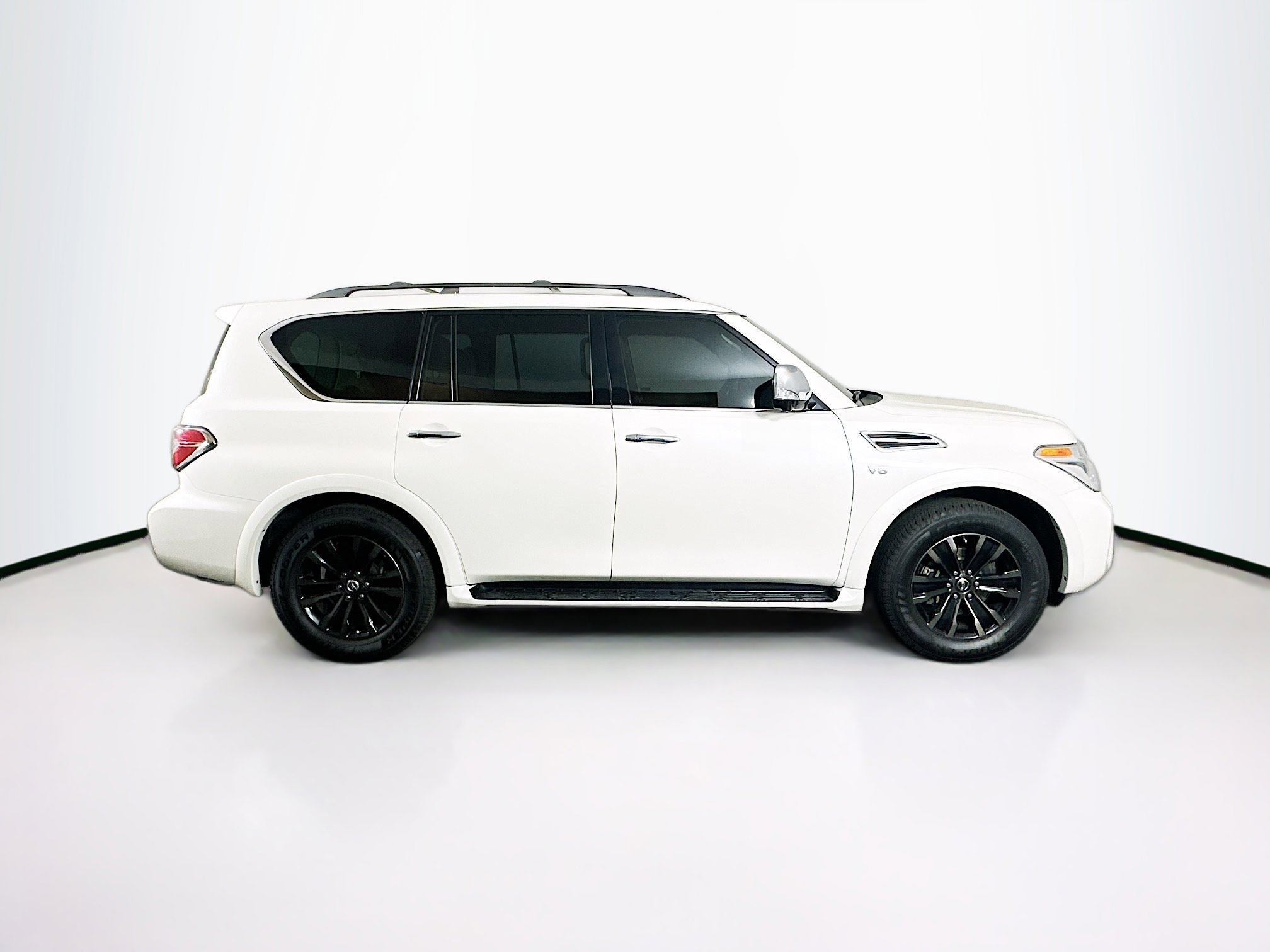 Used 2019 Nissan Armada Platinum w/ Interior Lighting Package image 10