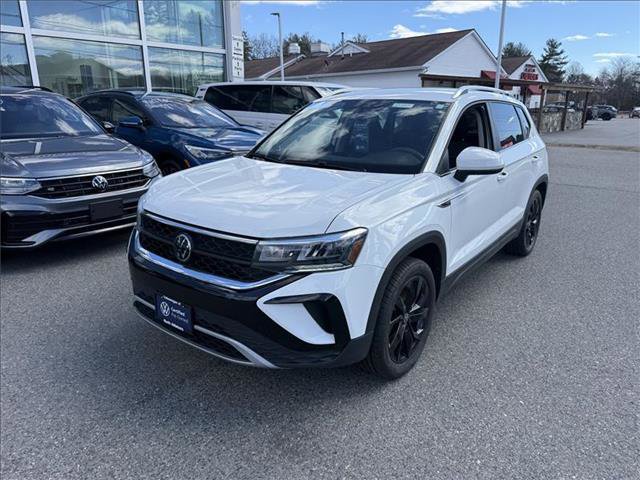 Certified 2023 Volkswagen Taos SE w/ Black Wheel Package AWD/4WD image 10