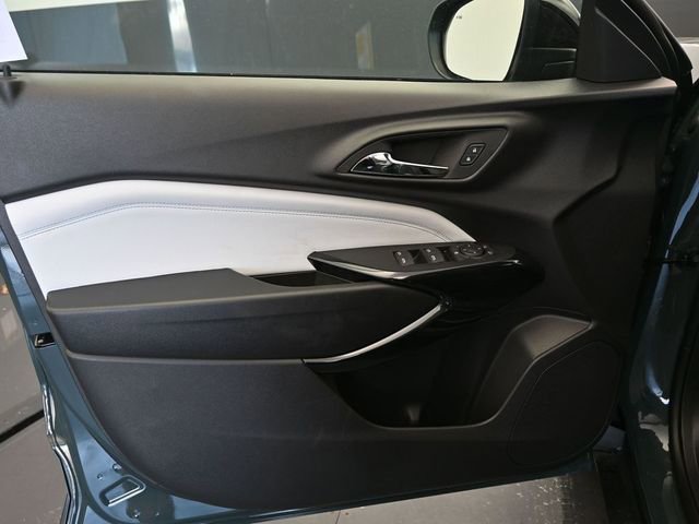 New 2026 Chevrolet Trax LT w/ Driver Confidence Package image 17