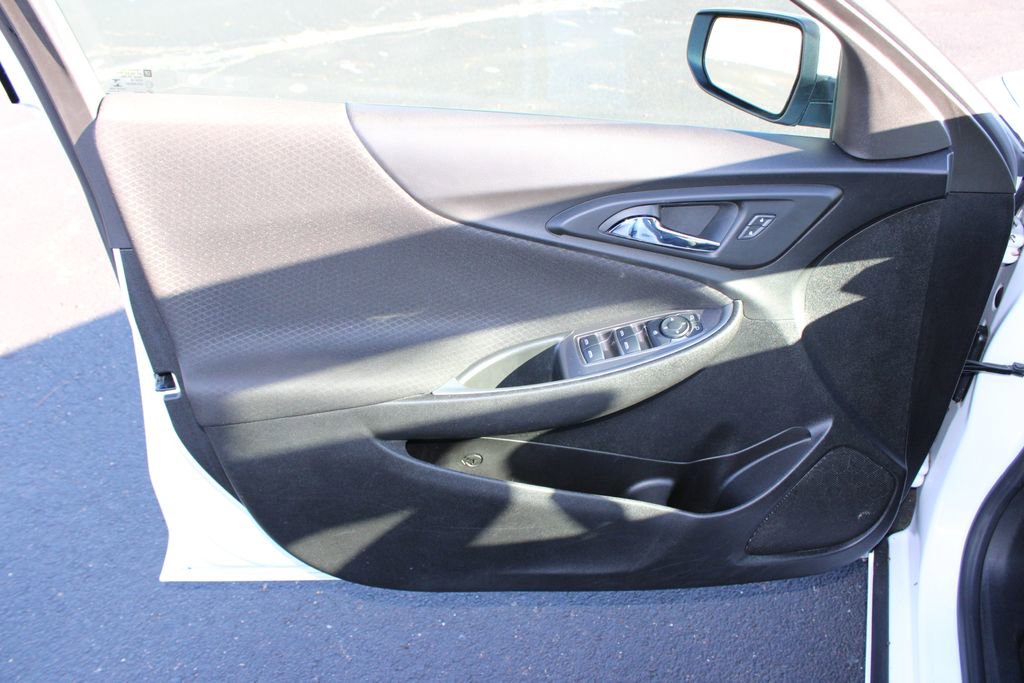 Used 2024 Chevrolet Malibu LT image 16