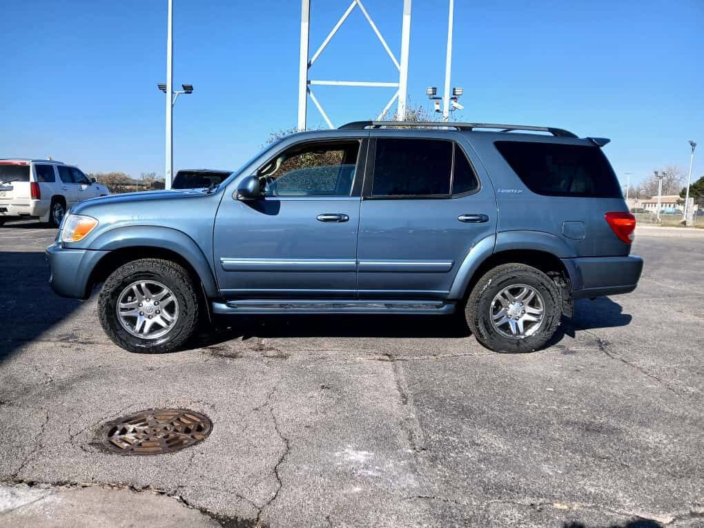 Used 2005 Toyota Sequoia Limited image 3