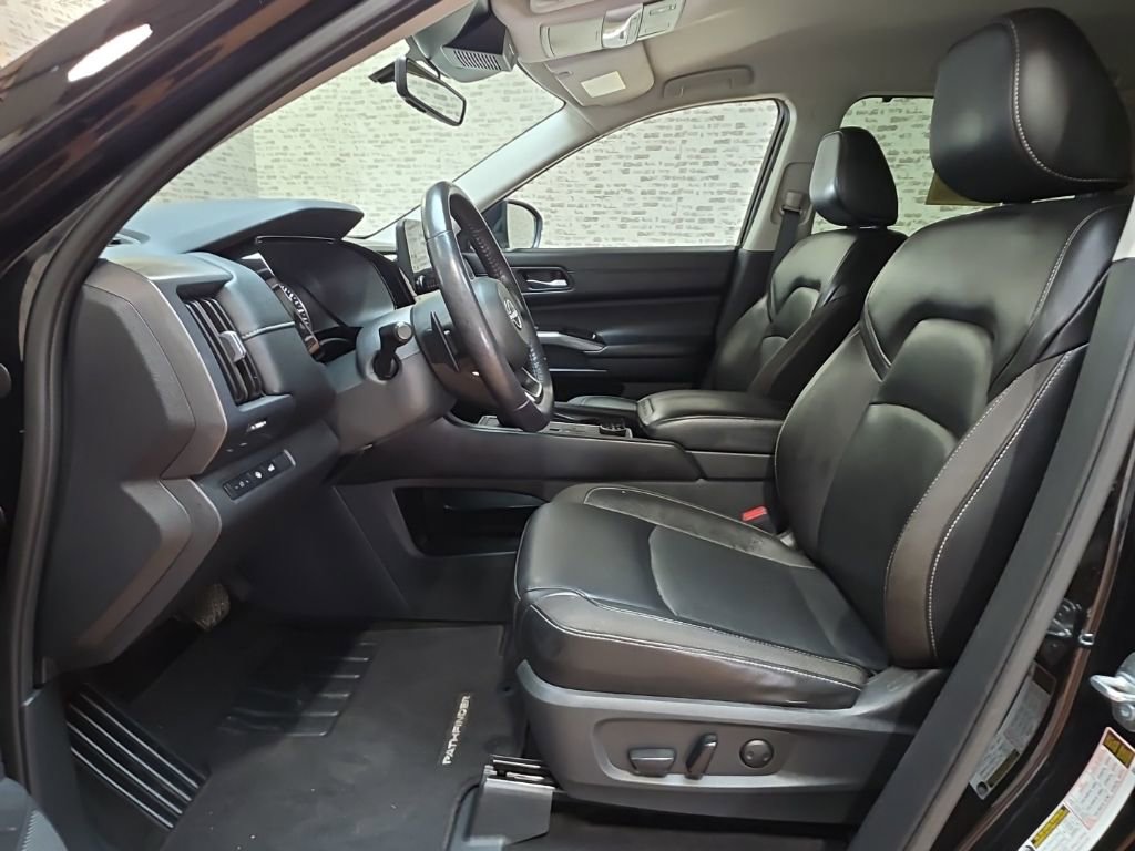 Used 2023 Nissan Pathfinder SL image 23