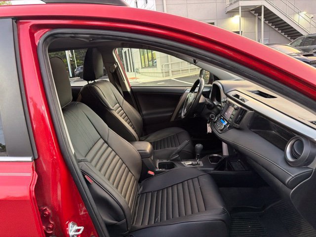 Used 2017 Toyota RAV4 XLE w/ Plus Special Value Package AWD/4WD image 28