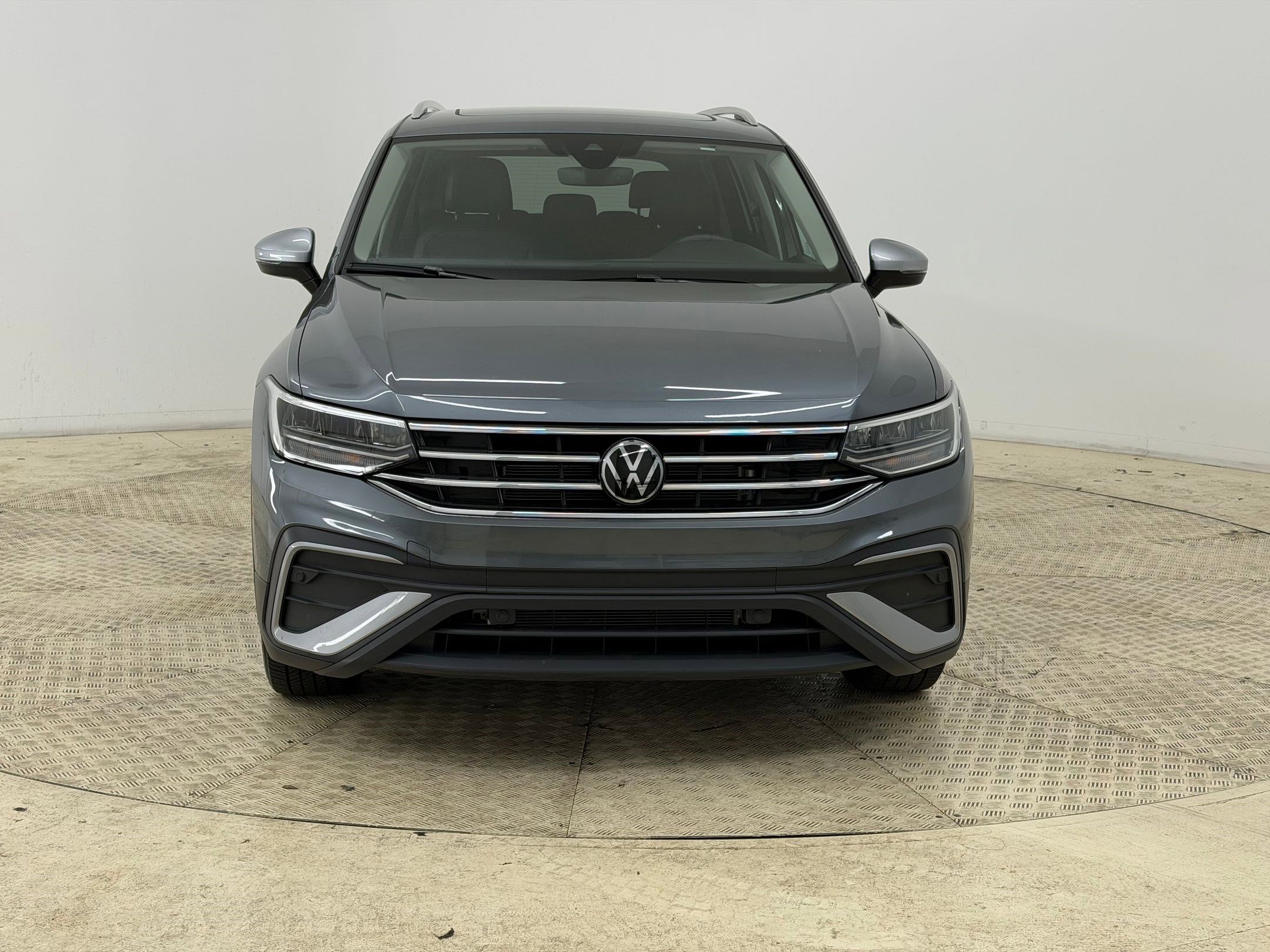 Used 2024 Volkswagen Tiguan Wolfsburg Edition image 6