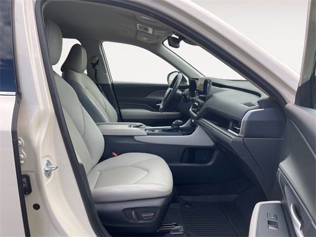 Used 2024 Toyota Grand Highlander XLE image 15