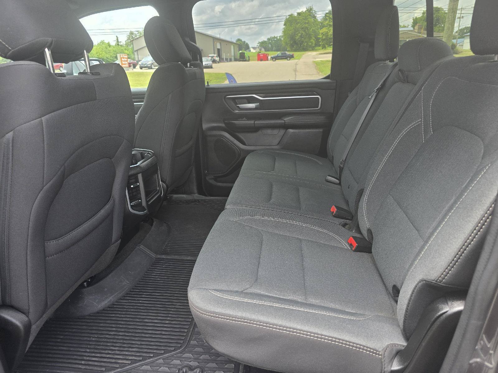 Used 2023 RAM 1500 Big Horn AWD/4WD image 30