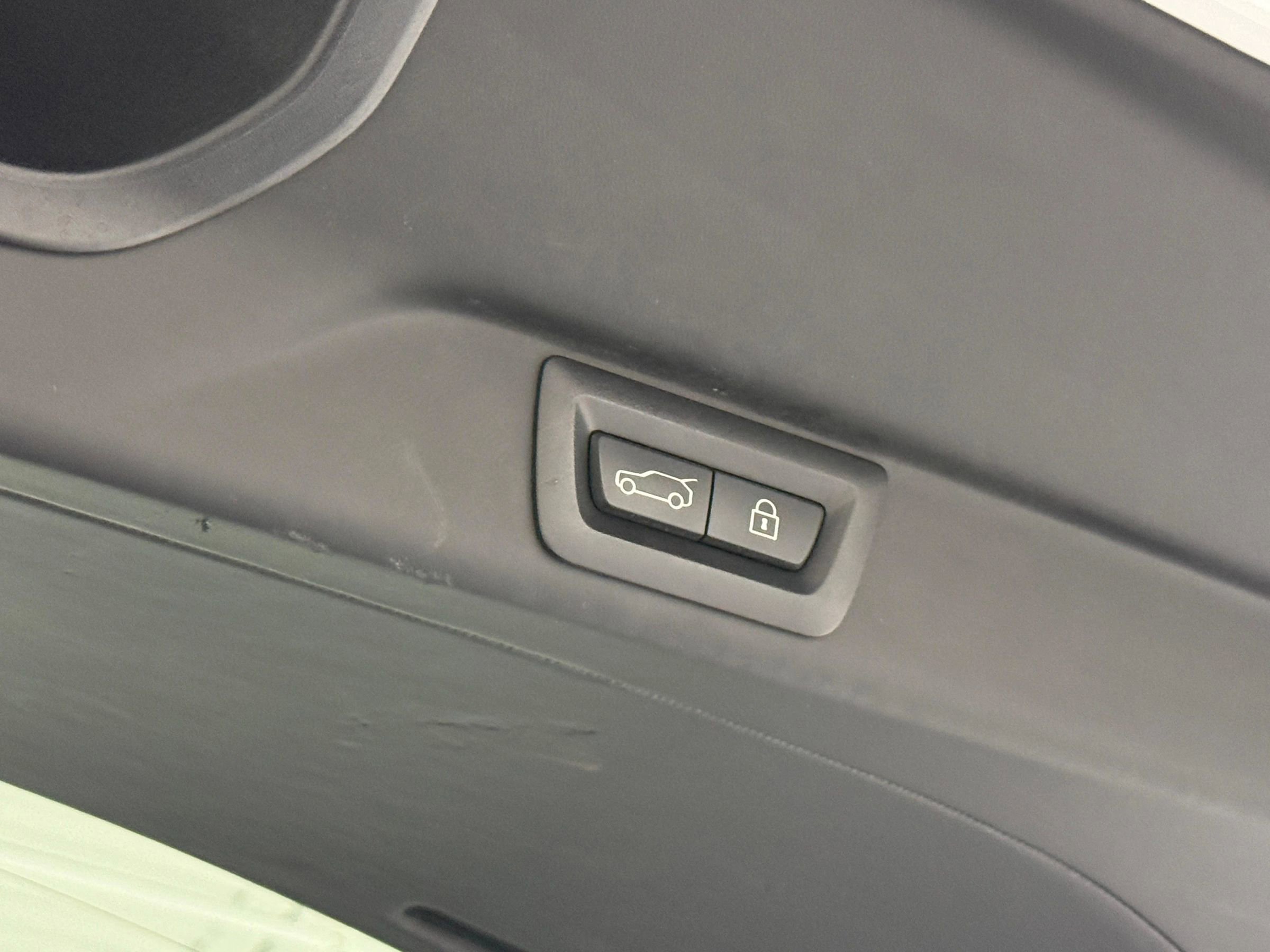 Used 2020 Rolls-Royce Cullinan image 44