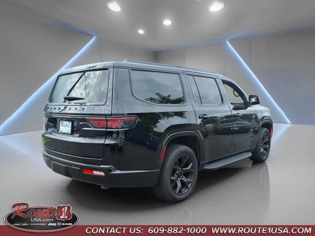Used 2025 Jeep Wagoneer Series II AWD/4WD image 3