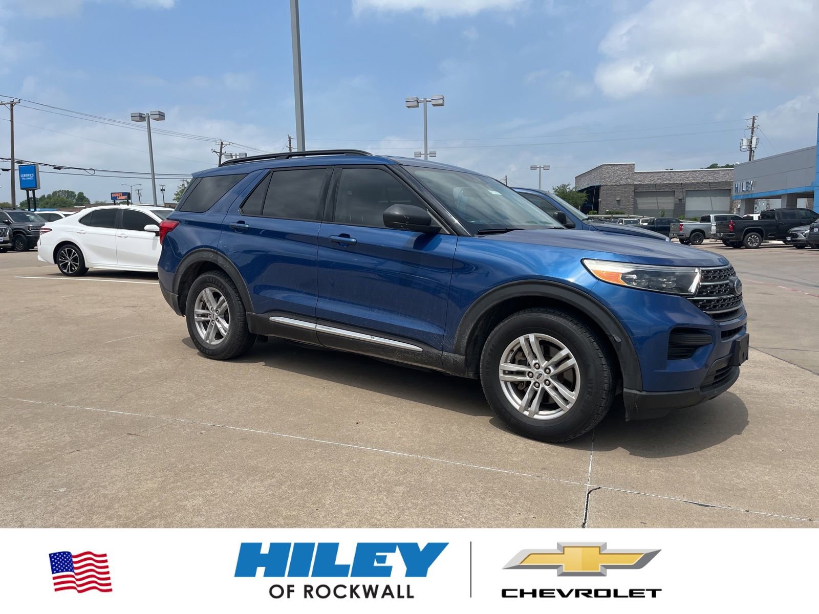 Used 2020 Ford Explorer XLT RWD image 1