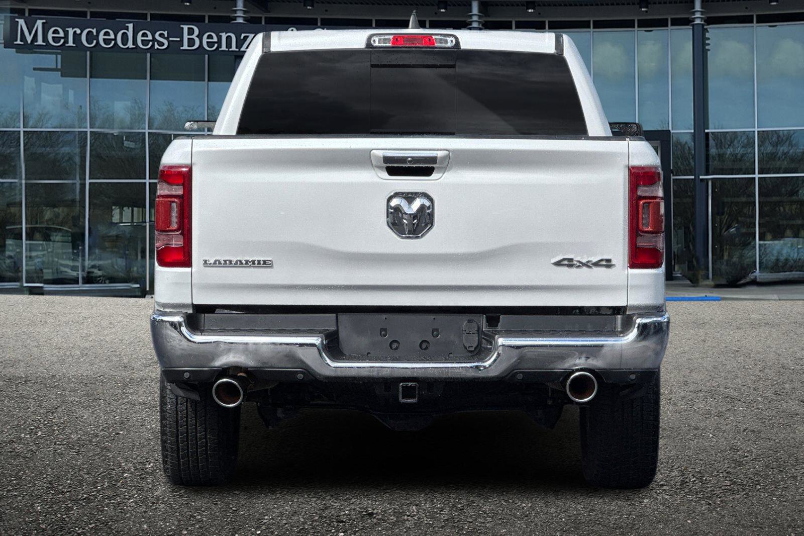 Used 2019 RAM 1500 Laramie AWD/4WD image 5