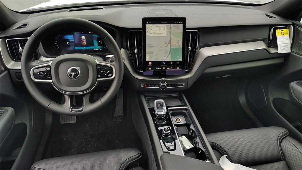 New 2026 Volvo XC60 B5 Ultra w/ Climate Package image 12