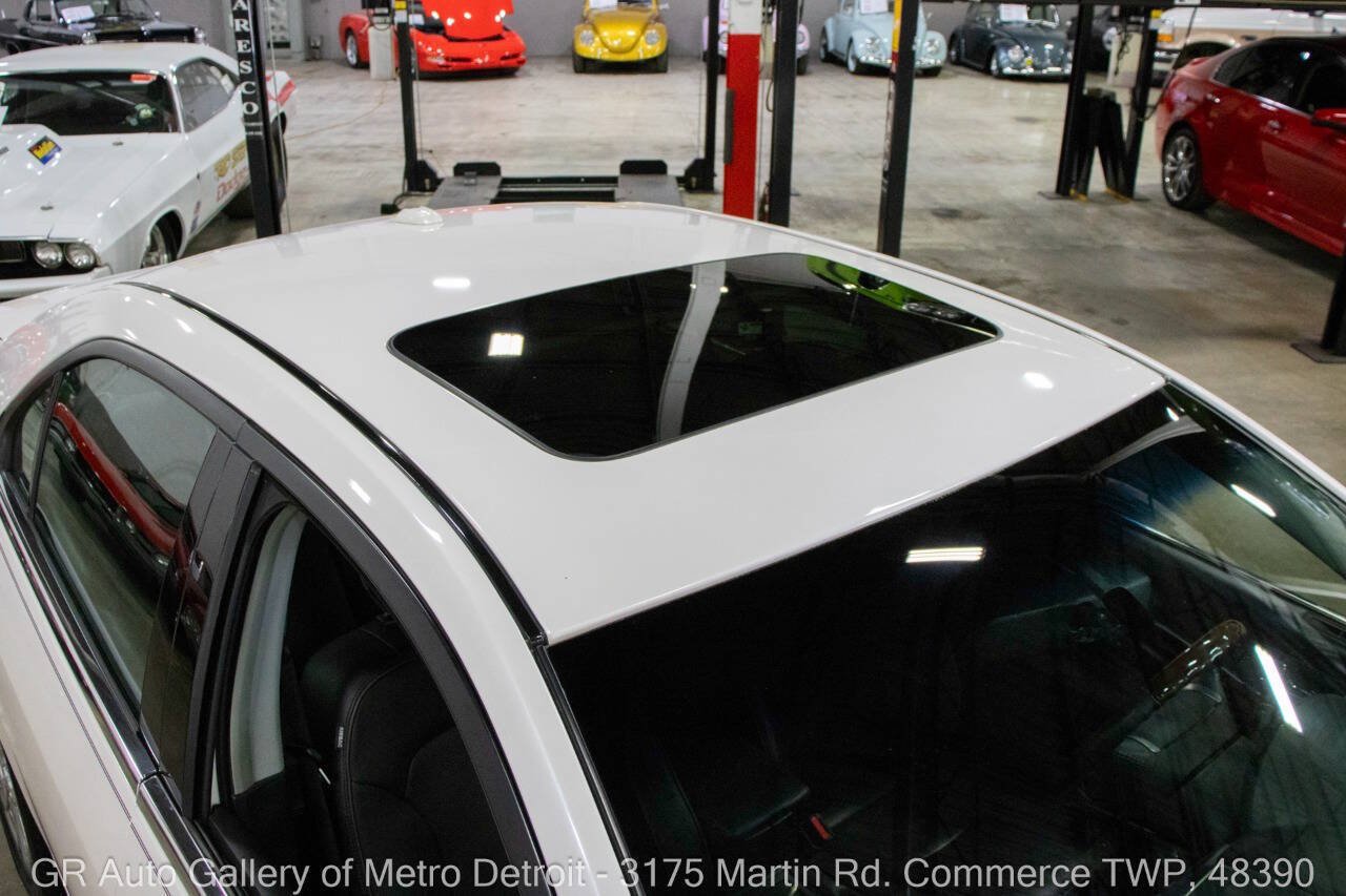 Used 2012 Lincoln MKZ FWD image 14