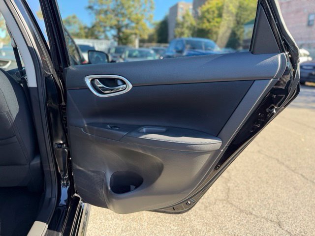 Used 2017 Nissan Sentra SR FWD image 23