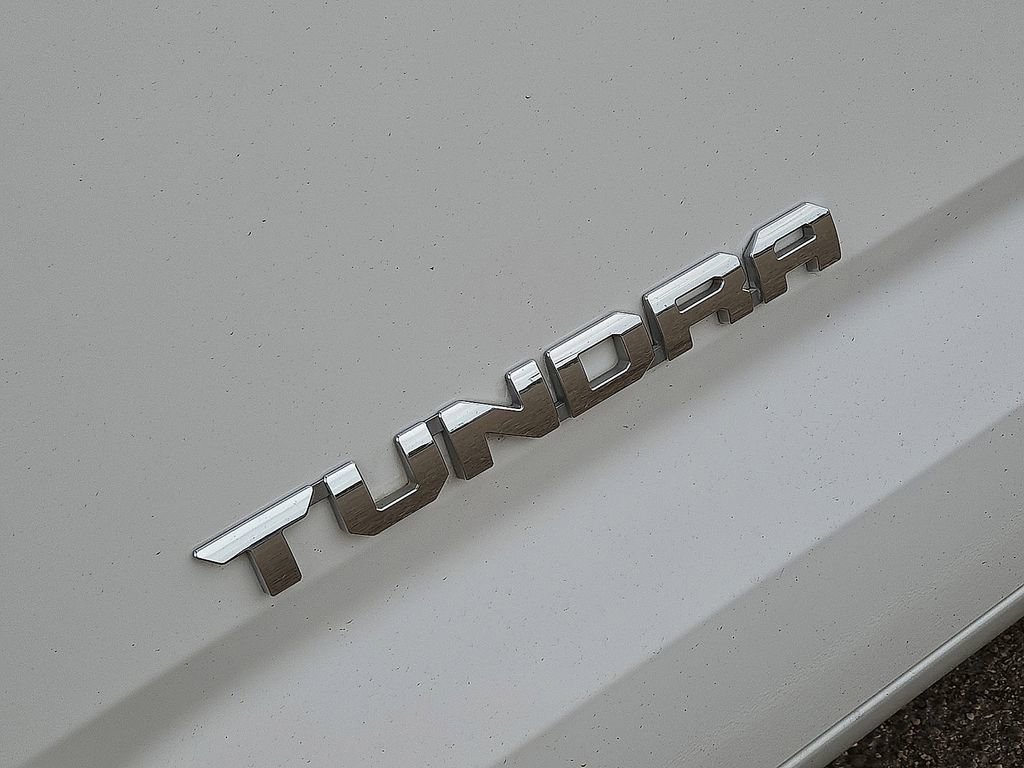 Used 2022 Toyota Tundra SR5 w/ SR5 Convenience Package image 12
