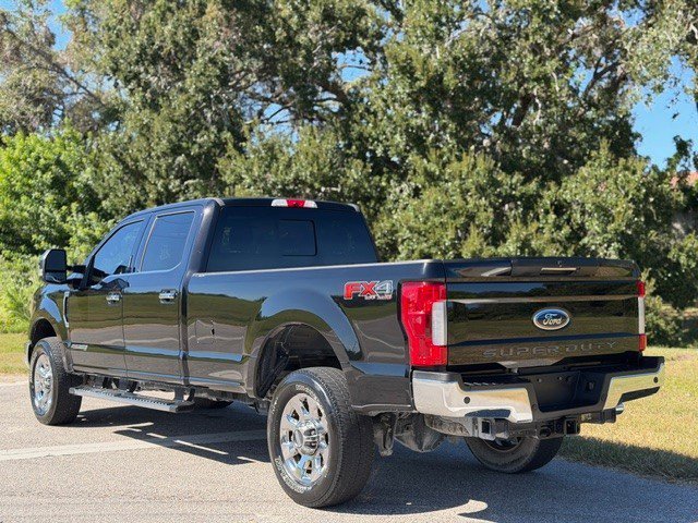 Used 2019 Ford F350 Lariat w/ Lariat Ultimate Package image 4