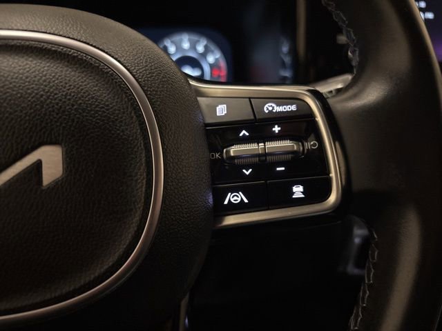 Certified 2023 Kia Sorento SX image 17