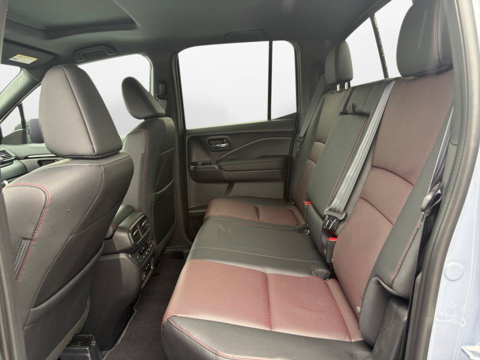 New 2026 Honda Ridgeline Black Edition image 13