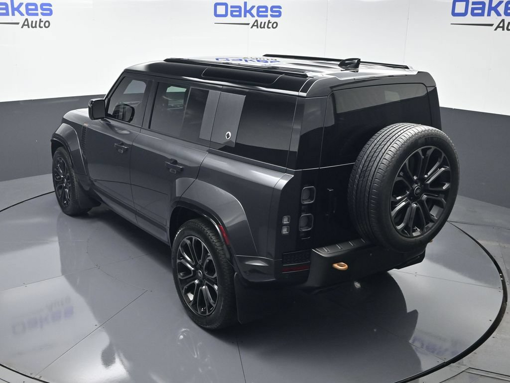 Used 2025 Land Rover Defender 110 AWD/4WD image 51