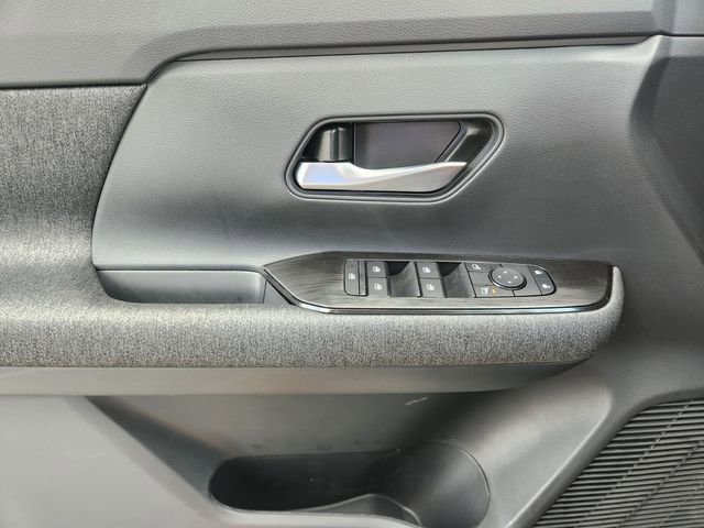 New 2026 Nissan Kicks SV FWD image 21