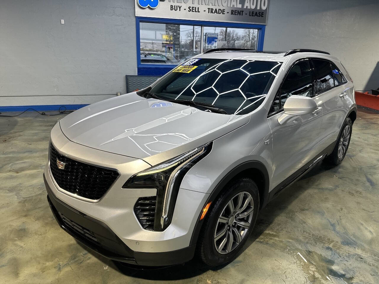 Used 2019 Cadillac XT4 Sport image 3