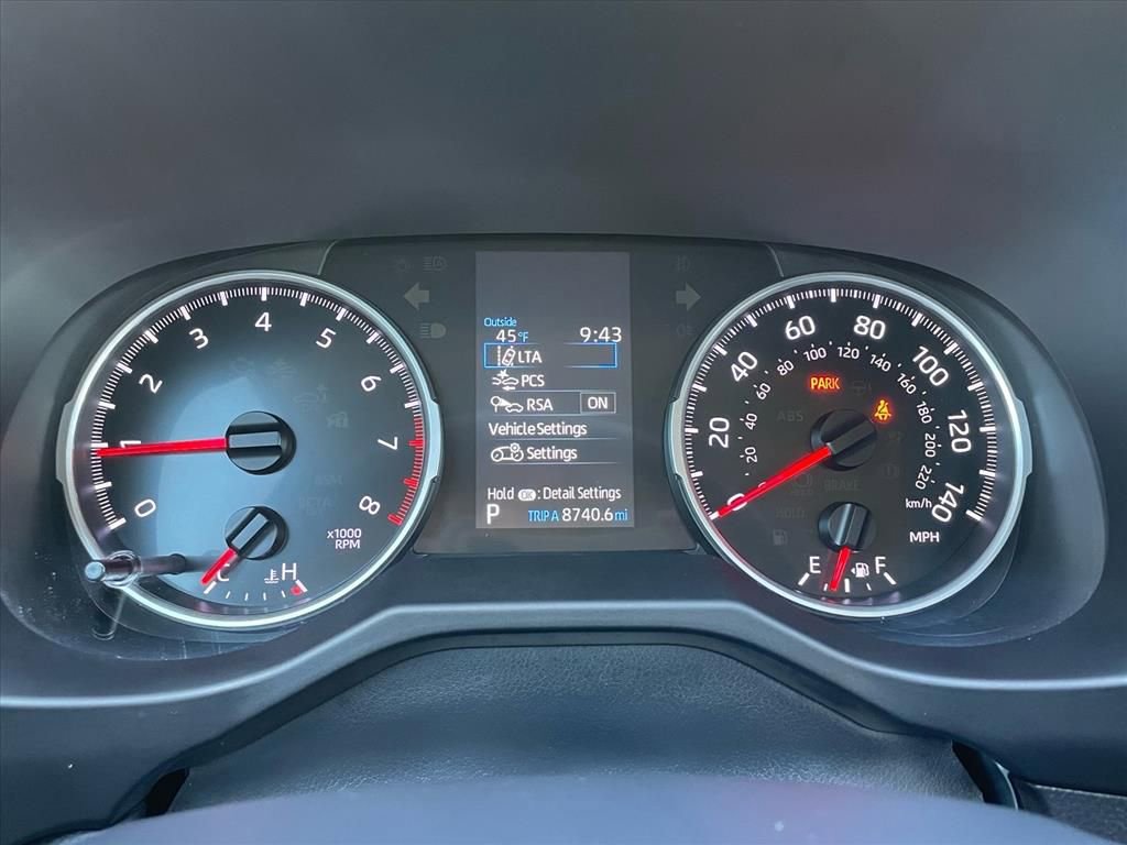 Used 2022 Toyota RAV4 LE image 20