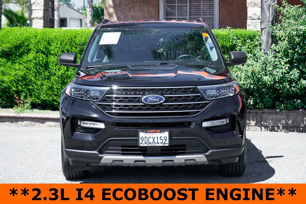 Used 2022 Ford Explorer XLT w/ Equipment Group 202A image 3