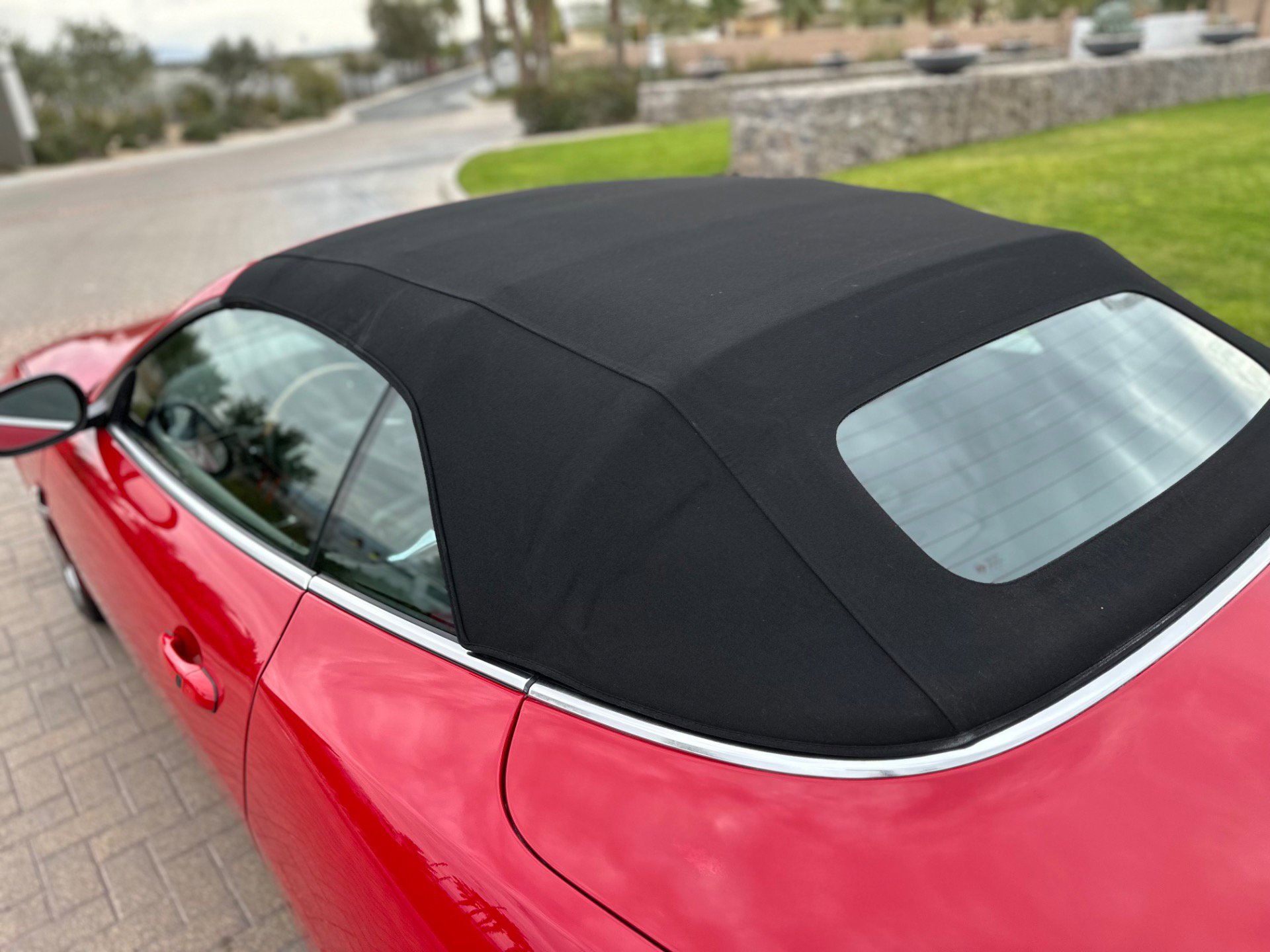 Used 2007 Jaguar XK Convertible image 25