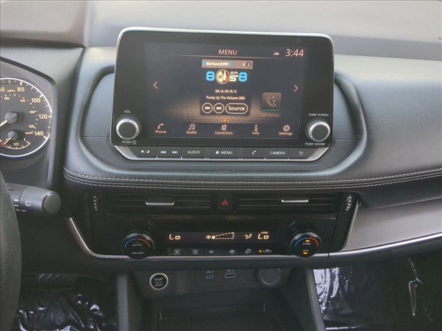 Used 2023 Nissan Rogue SV FWD image 14