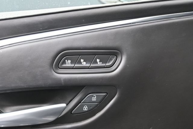 Used 2024 Cadillac Escalade Sport Platinum w/ LPO, Floor Liner Package AWD/4WD image 40