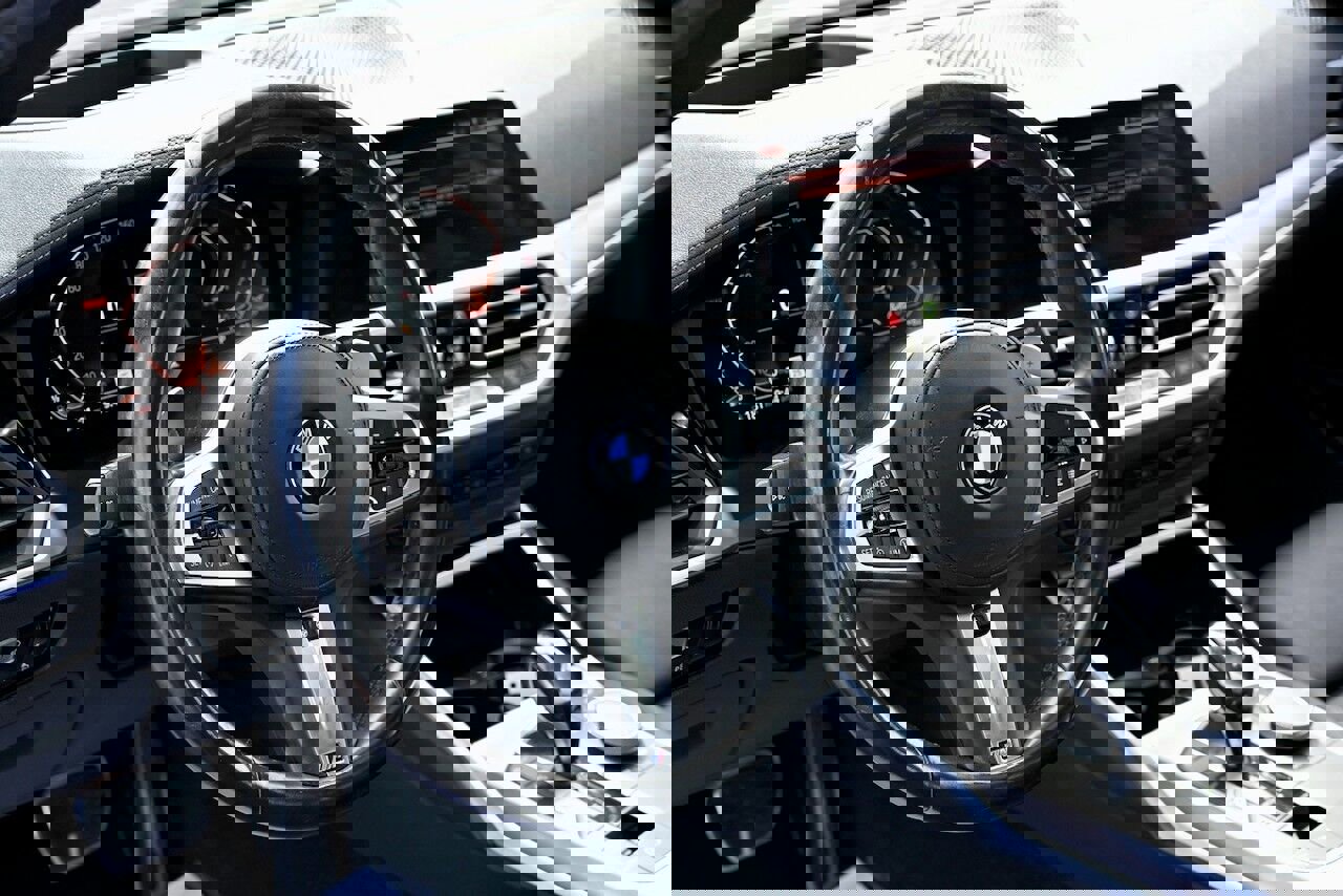 Used 2020 BMW 330i xDrive Sedan w/ M Sport Package image 8