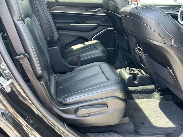 Used 2022 Jeep Grand Cherokee L Limited image 24