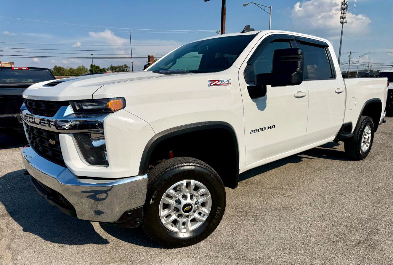 Used 2021 Chevrolet Silverado 2500 LT w/ Convenience Package AWD/4WD image 3