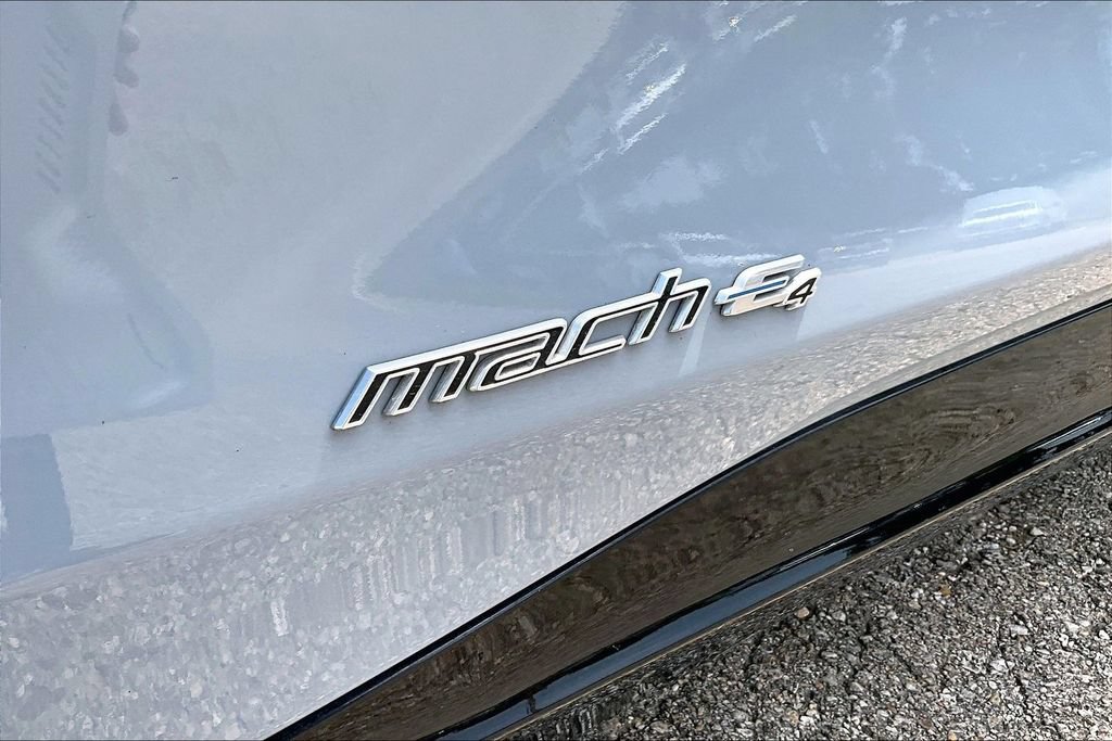Used 2025 Ford Mustang Mach-E Premium w/ Sport Appearance Package AWD/4WD image 8