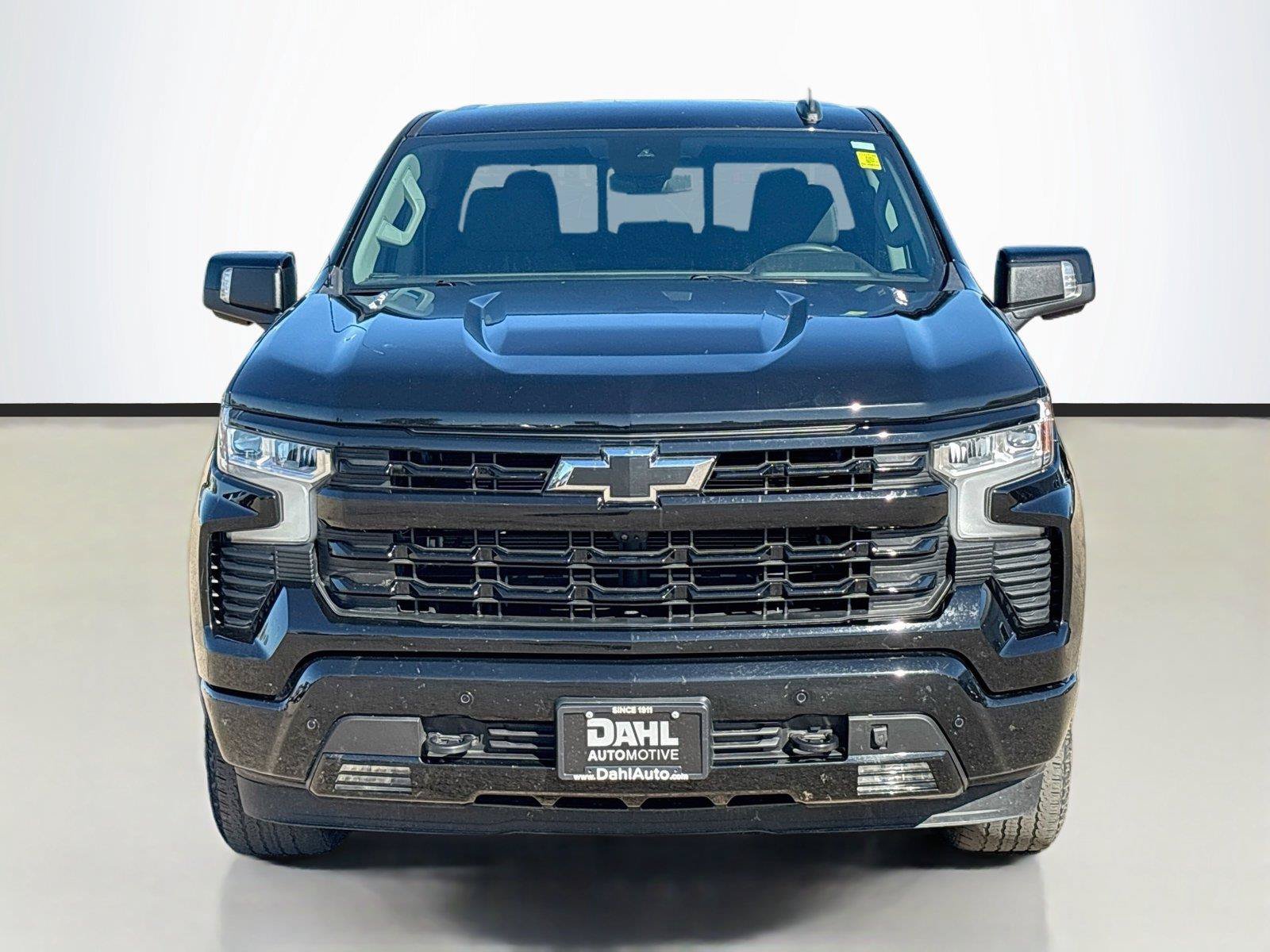 Used 2024 Chevrolet Silverado 1500 RST w/ Convenience Package II AWD/4WD image 3