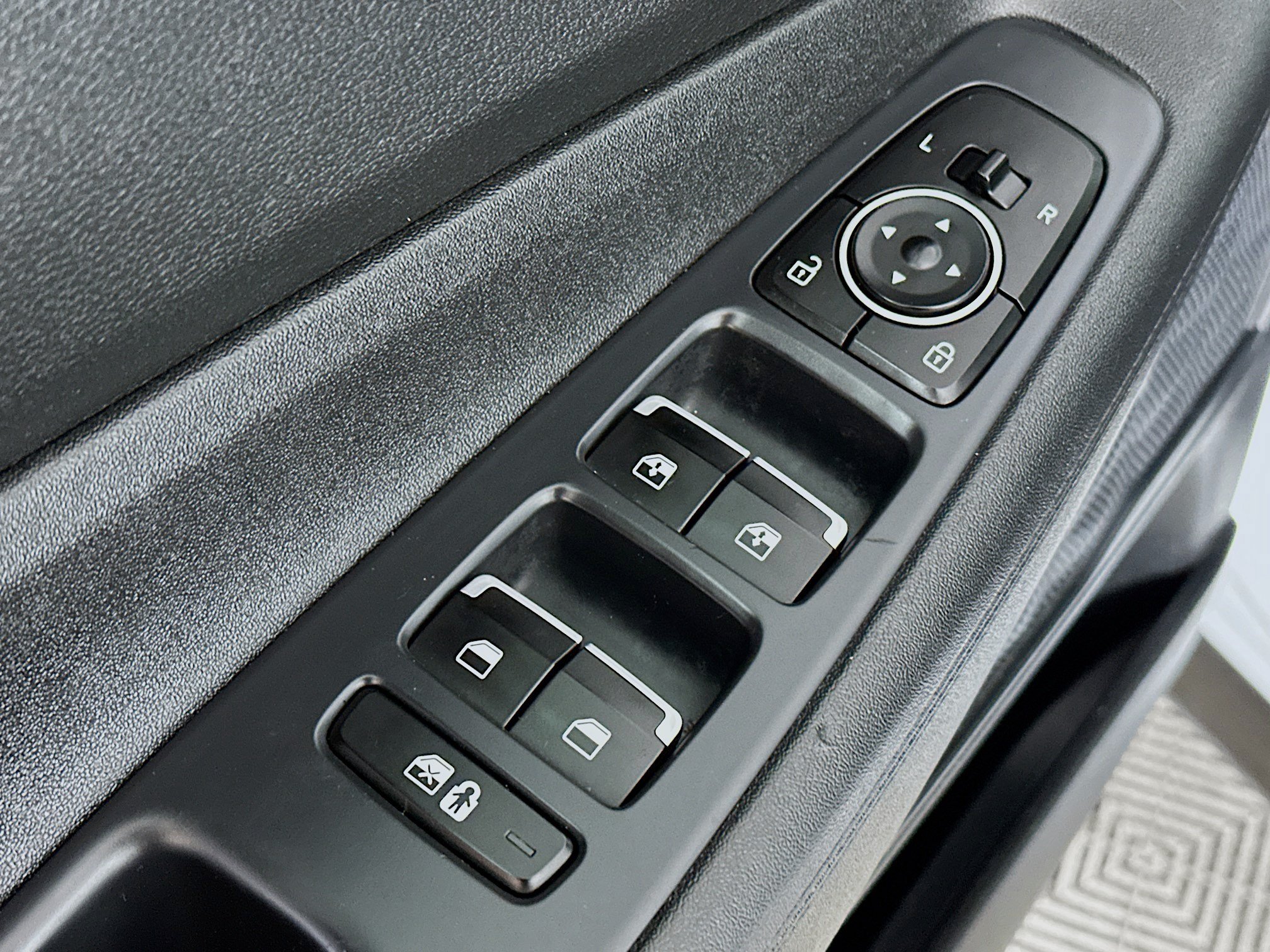 Certified 2023 Hyundai Santa Fe SEL AWD/4WD image 18