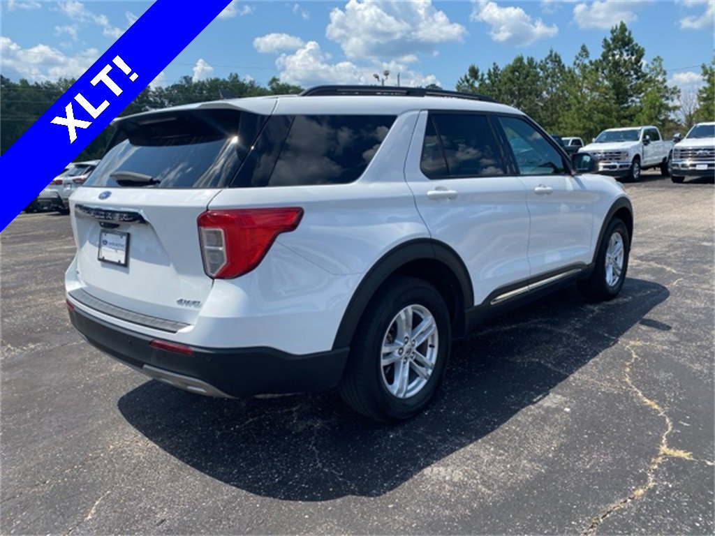 Used 2024 Ford Explorer XLT w/ Equipment Group 202A image 15