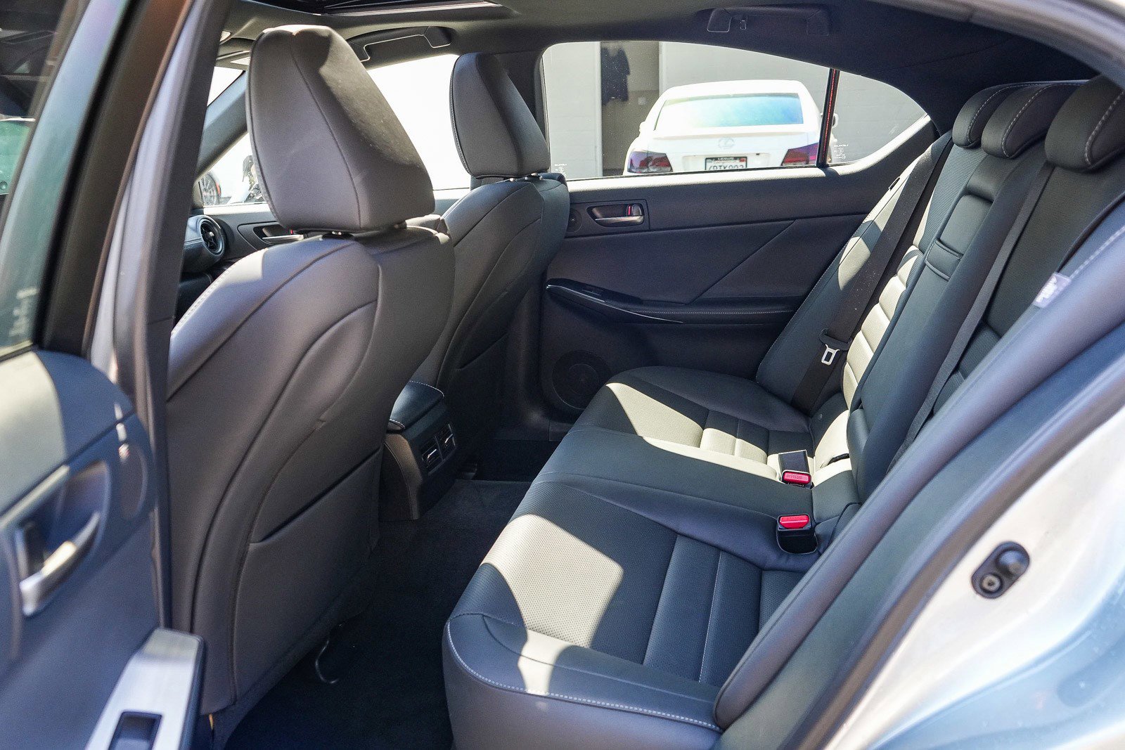 Used 2024 Lexus IS 500 RWD image 19