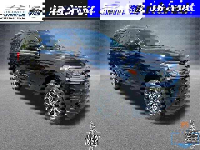 Used 2024 Ford Expedition XLT