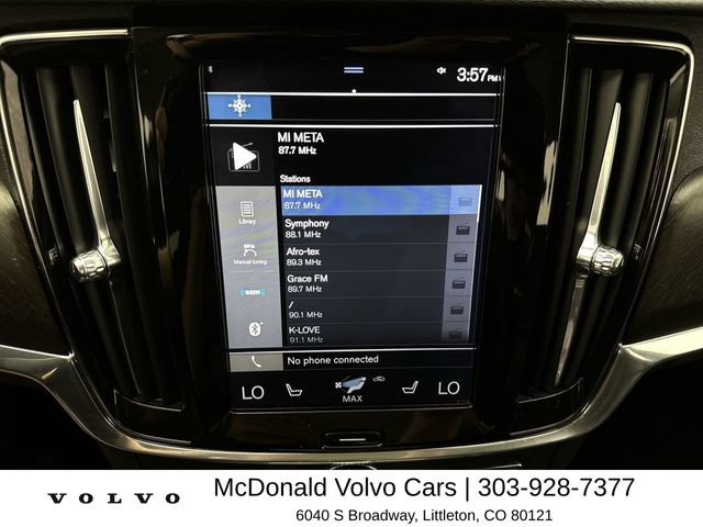 Used 2018 Volvo V90 T5 Cross Country w/ Convenience Package AWD/4WD image 16