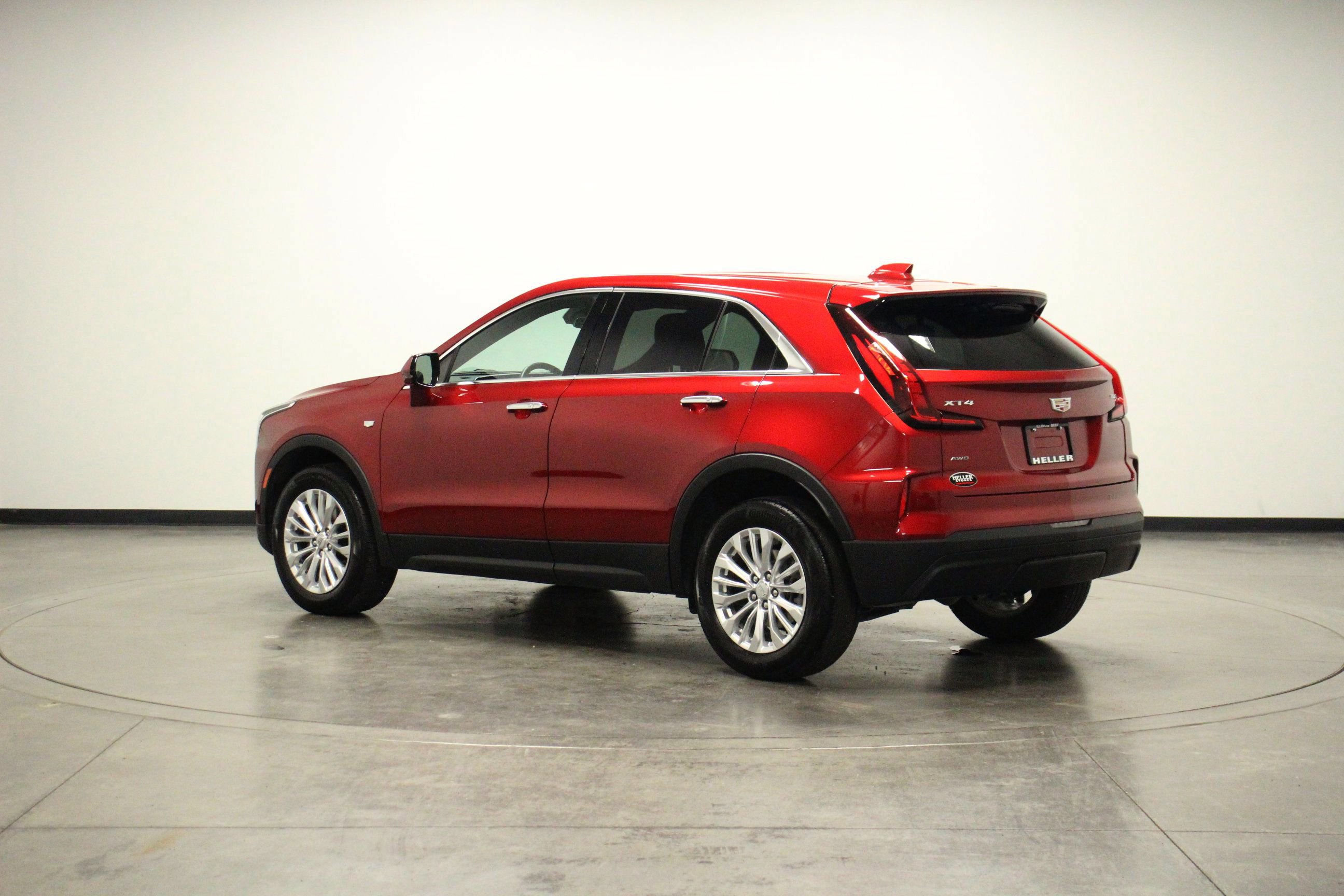 Used 2024 Cadillac XT4 Luxury image 6