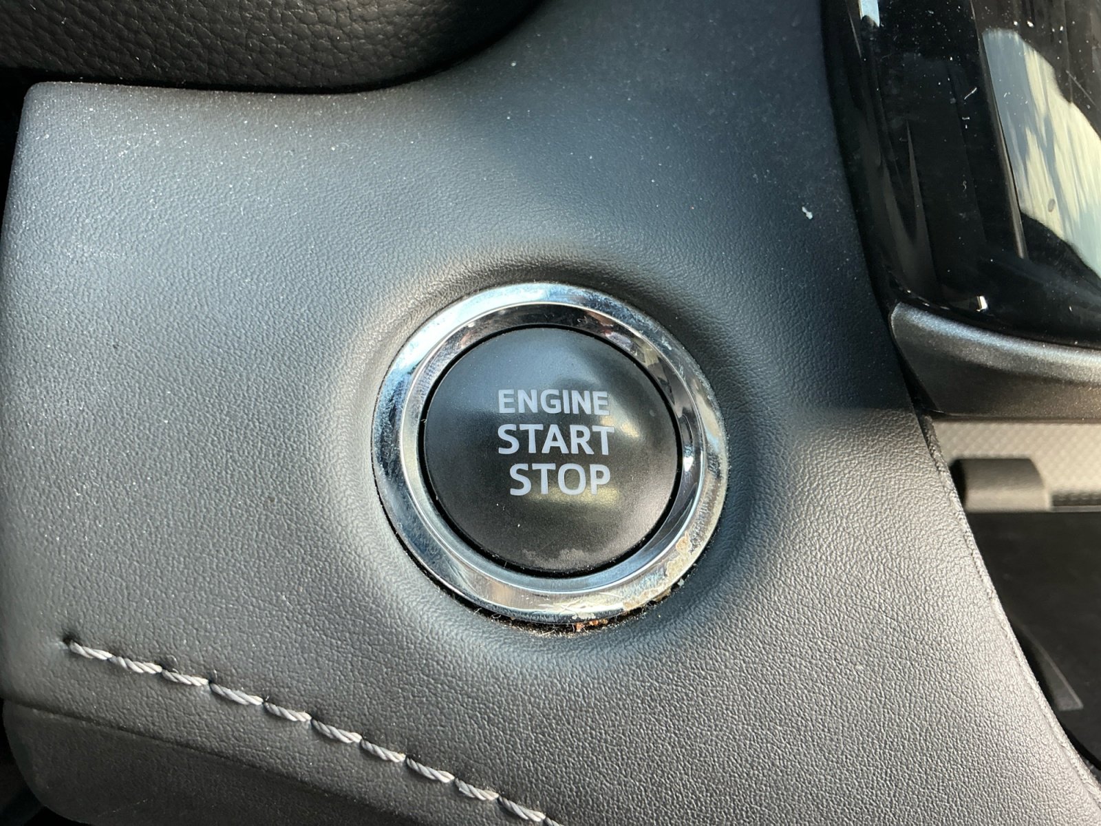 Used 2023 Toyota Highlander XLE image 24