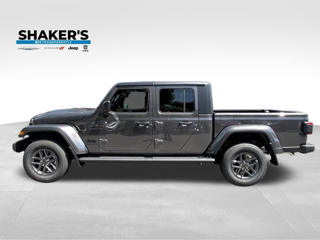 New 2026 Jeep Gladiator Sport AWD/4WD image 2