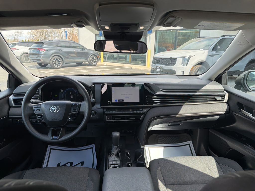 Used 2025 Toyota Camry LE FWD image 20